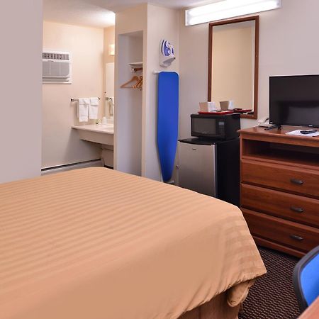 Red Carpet Inn Worthington エクステリア 写真