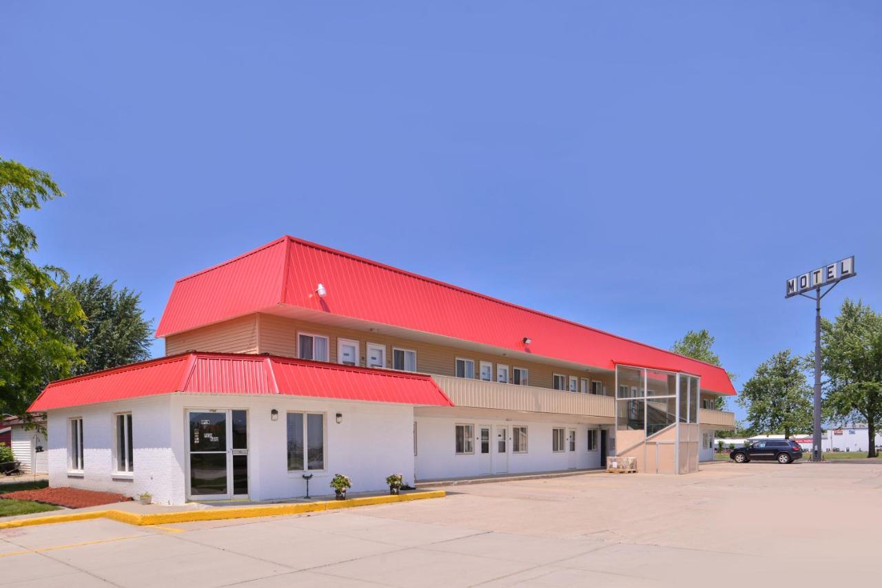 Red Carpet Inn Worthington エクステリア 写真